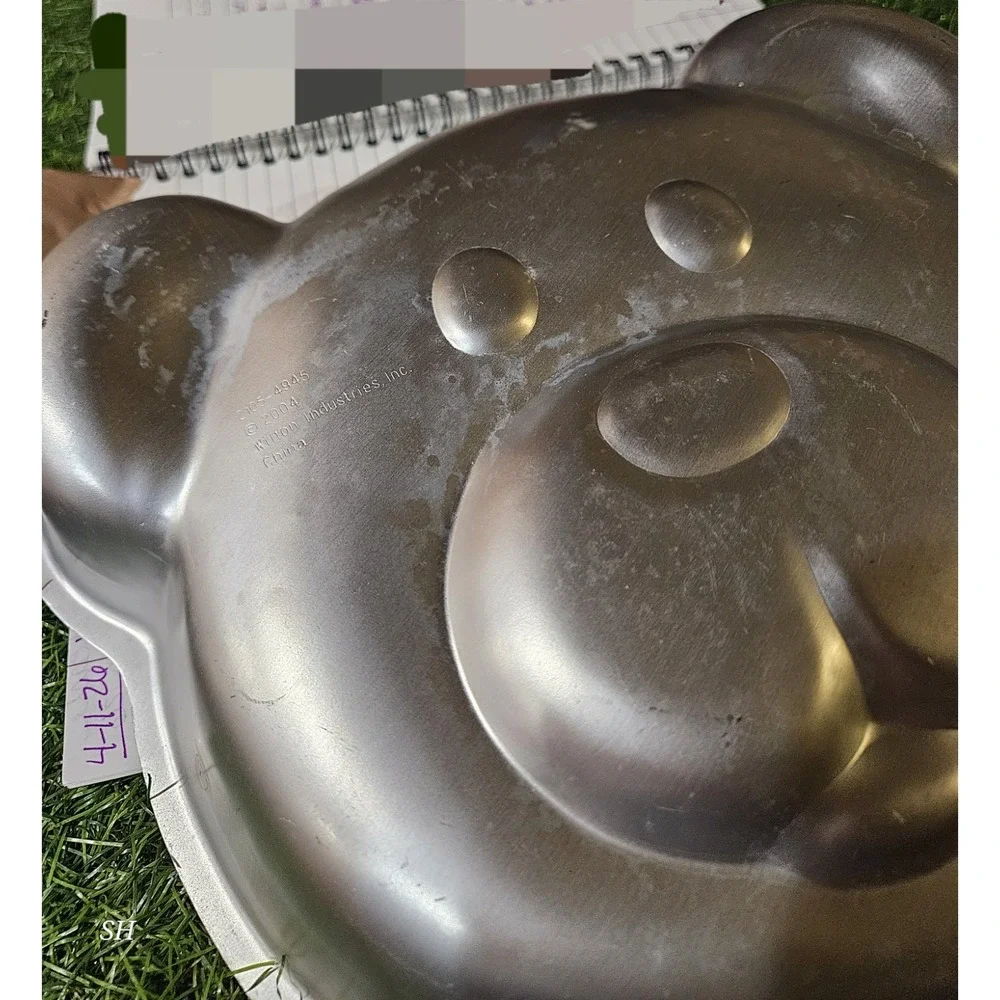 Wilton Animal Crackers Bear Cake Pan 2105-4945 Aluminum Vintage‎ Baking Mold